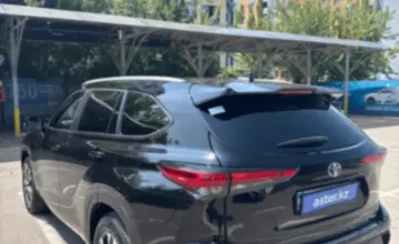 Toyota Highlander 2022 года за 27 000 000 тг. в Алматы фото 4