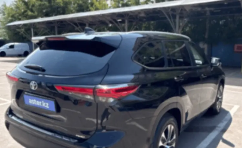 Toyota Highlander 2022 года за 27 000 000 тг. в Алматы фото 3