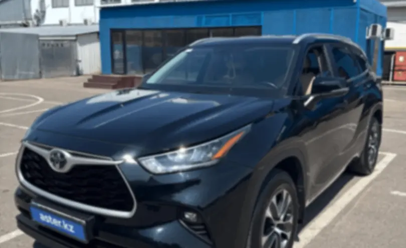 Toyota Highlander 2022 года за 27 000 000 тг. в Алматы