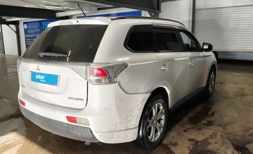 Mitsubishi Outlander 2013 года за 7 000 000 тг. в Астана фото 3