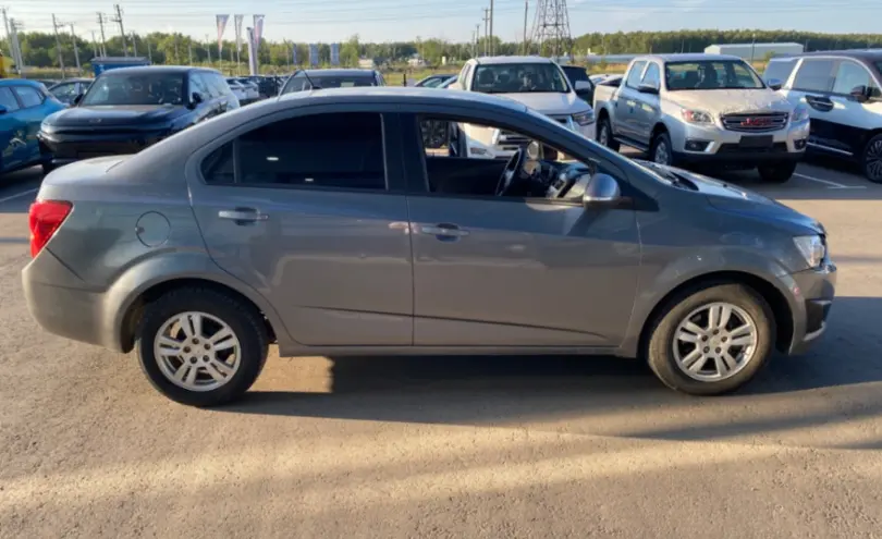 Chevrolet Aveo 2014 года за 2 500 000 тг. в Петропавловск фото 4