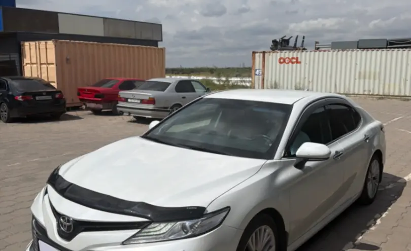 Toyota Camry 2019 года за 14 000 000 тг. в Караганда
