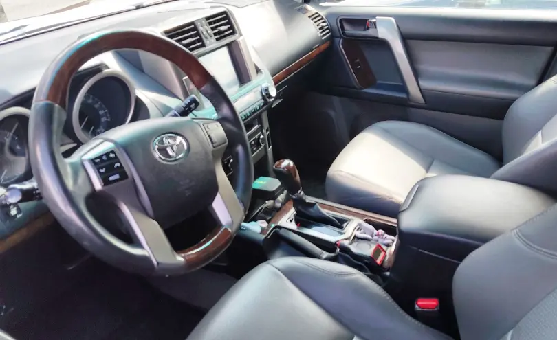 Toyota Land Cruiser Prado 2012 года за 20 000 000 тг. в Астана фото 5