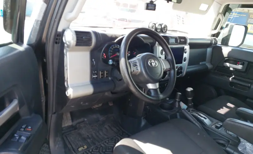 Toyota FJ Cruiser 2007 года за 13 000 000 тг. в Шымкент фото 5