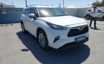 Toyota Highlander 2022 года за 16 000 000 тг. в Шымкент фото 2