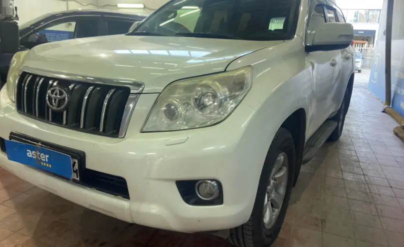 Toyota Land Cruiser Prado 2013 года за 14 000 000 тг. в Астана