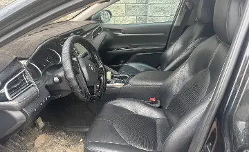 Toyota Camry 2020 года за 9 500 000 тг. в Алматы