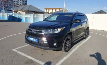 Toyota Highlander 2019 года за 17 000 000 тг. в Шымкент фото 1