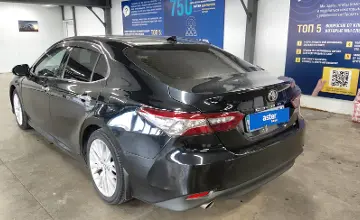 Toyota Camry 2019 года за 14 500 000 тг. в Астана фото 4