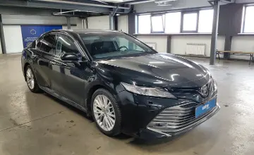 Toyota Camry 2019 года за 14 500 000 тг. в Астана фото 2