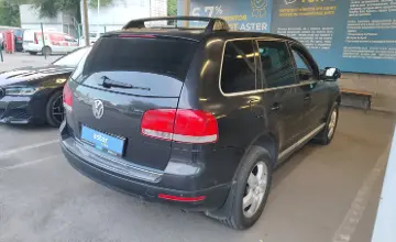 Volkswagen Touareg 2005 года за 4 000 000 тг. в Алматы