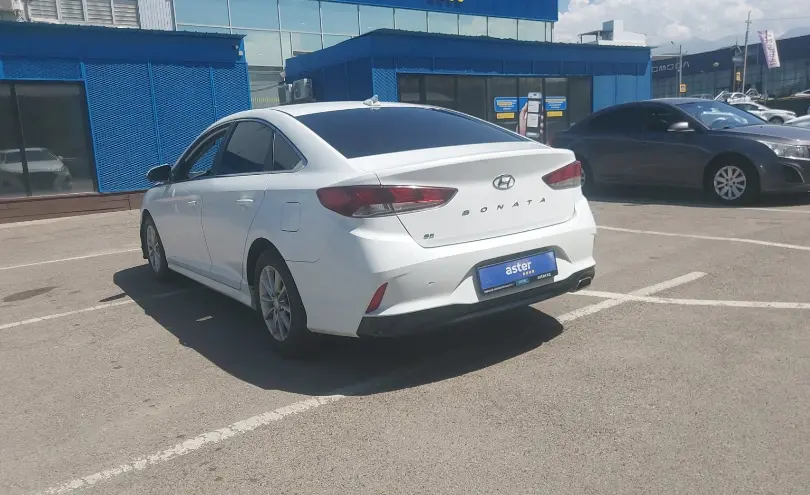 Hyundai Sonata 2019 года за 6 000 000 тг. в Алматы фото 4
