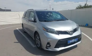 Toyota Sienna 2018 года за 16 000 000 тг. в Шымкент фото 2