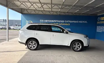 Mitsubishi Outlander 2012 года за 6 000 000 тг. в Алматы фото 4