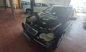 Mercedes-Benz C-Класс 2003 года за 2 700 000 тг. в Астана фото 1