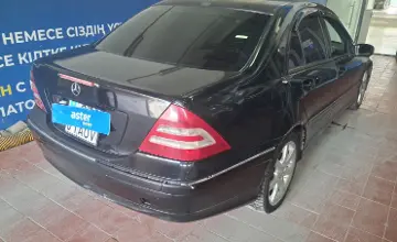 Mercedes-Benz C-Класс 2003 года за 2 700 000 тг. в Астана