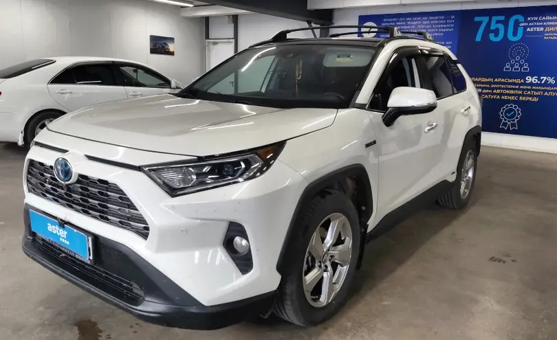 Toyota RAV4 2022 года за 12 500 000 тг. в Астана фото 1