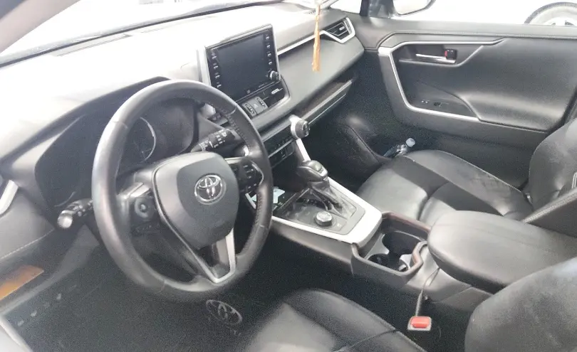 Toyota RAV4 2022 года за 12 500 000 тг. в Астана фото 5