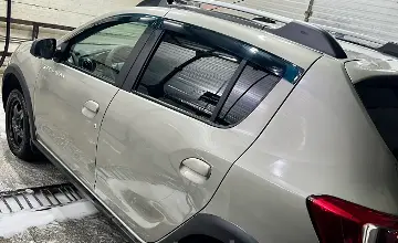 Renault Sandero 2017 года за 4 000 000 тг. в Астана