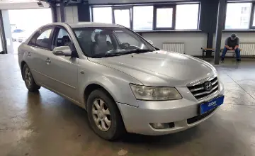 Hyundai Sonata 2007 года за 3 000 000 тг. в Астана фото 2