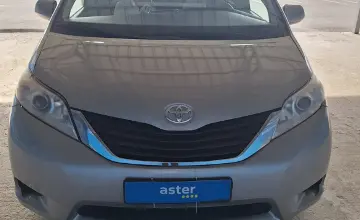 Toyota Sienna 2015 года за 12 600 000 тг. в Алматы фото 2