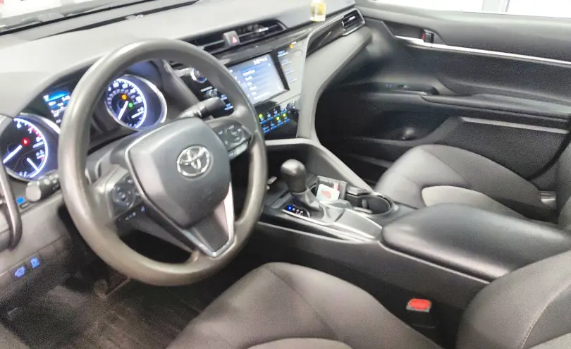 Toyota Camry 2019 года за 13 000 000 тг. в Астана фото 5
