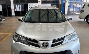 Toyota RAV4 2015 года за 7 700 000 тг. в Караганда фото 2