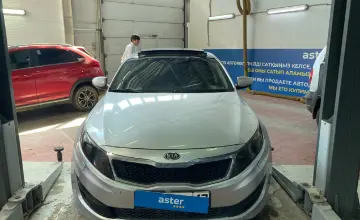 Kia Optima 2012 года за 5 600 000 тг. в Астана фото 2