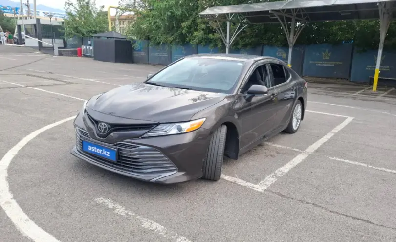 Toyota Camry 2019 года за 11 500 000 тг. в Алматы
