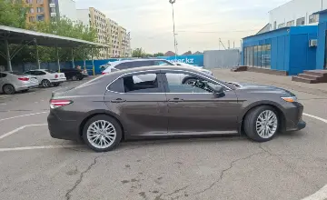 Toyota Camry 2019 года за 11 500 000 тг. в Алматы фото 4