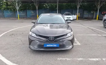 Toyota Camry 2019 года за 11 500 000 тг. в Алматы фото 2