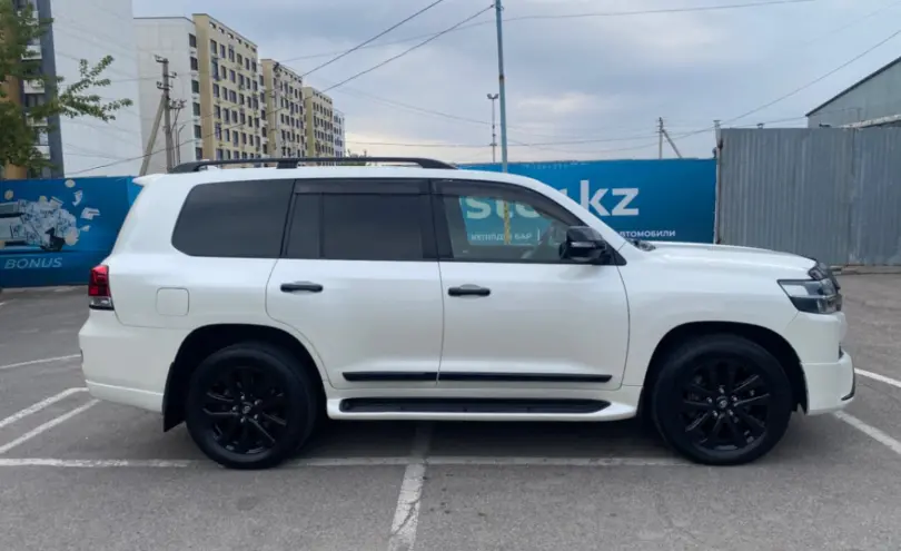 Toyota Land Cruiser 2017 года за 39 000 000 тг. в Алматы фото 4