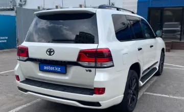 Toyota Land Cruiser 2017 года за 39 000 000 тг. в Алматы