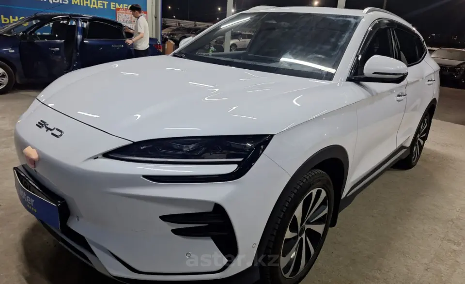 BYD Song Plus EV 2023 года за 11 200 000 тг. в Алматы