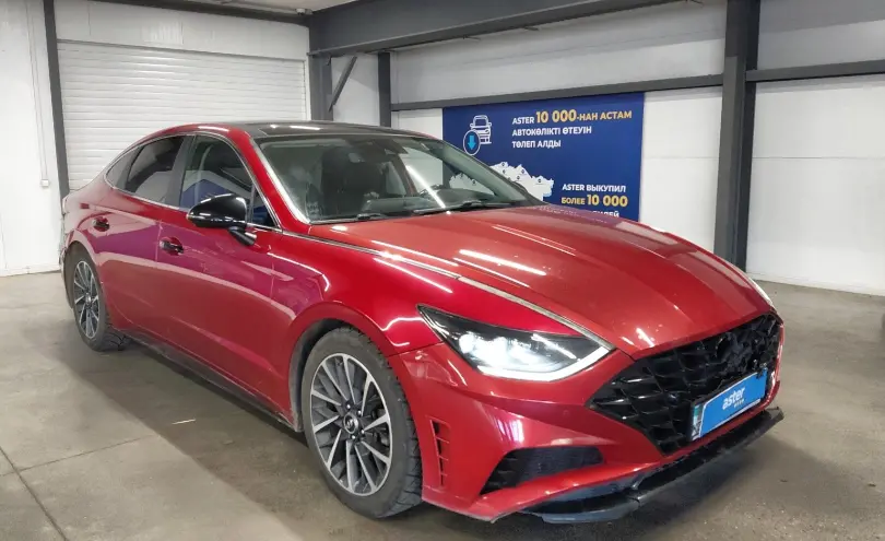 Hyundai Sonata 2020 года за 9 000 000 тг. в Астана фото 2