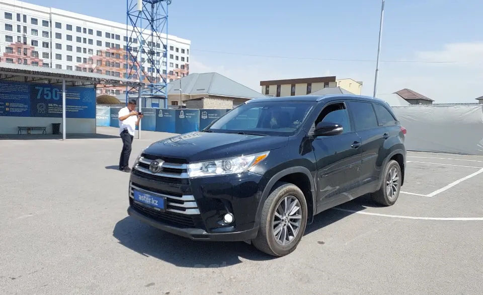 Toyota Highlander 2018 года за 17 500 000 тг. в Шымкент