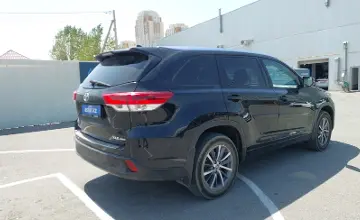 Toyota Highlander 2018 года за 17 500 000 тг. в Шымкент фото 3