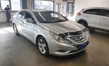 Hyundai Sonata 2012 года за 6 000 000 тг. в Астана фото 2