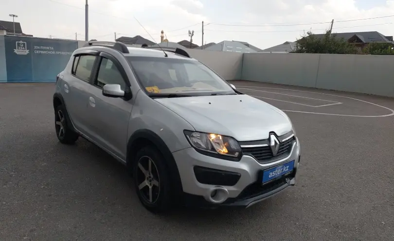 Renault Sandero 2015 года за 3 000 000 тг. в Шымкент фото 2