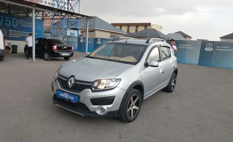Renault Sandero 2015 года за 3 000 000 тг. в Шымкент