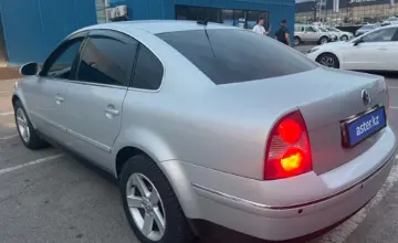 Volkswagen Passat 2004 года за 3 000 000 тг. в Алматы фото 4