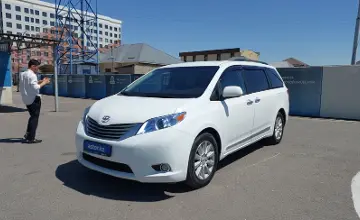 Toyota Sienna 2011 года за 9 500 000 тг. в Шымкент фото 1