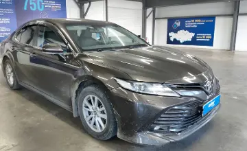 Toyota Camry 2019 года за 13 000 000 тг. в Астана фото 2