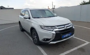 Mitsubishi Outlander 2015 года за 8 500 000 тг. в Шымкент фото 2