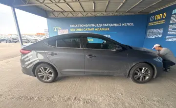 Hyundai Elantra 2018 года за 6 000 000 тг. в Алматы фото 4