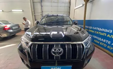 Toyota Land Cruiser Prado 2018 года за 24 000 000 тг. в Астана фото 2