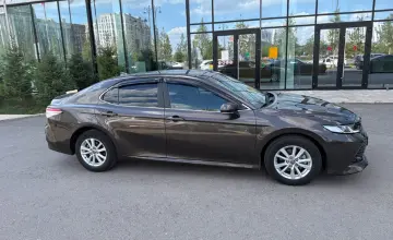Toyota Camry 2018 года за 12 000 000 тг. в Астана фото 4