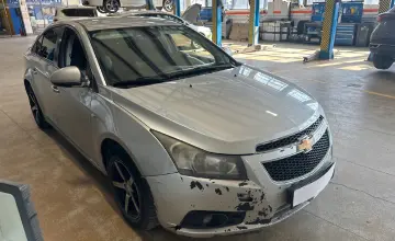 Chevrolet Cruze 2011 года за 2 800 000 тг. в Караганда фото 3