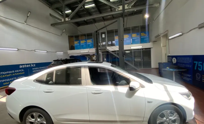 Chevrolet Onix 2025 года за 6 200 000 тг. в Астана фото 4