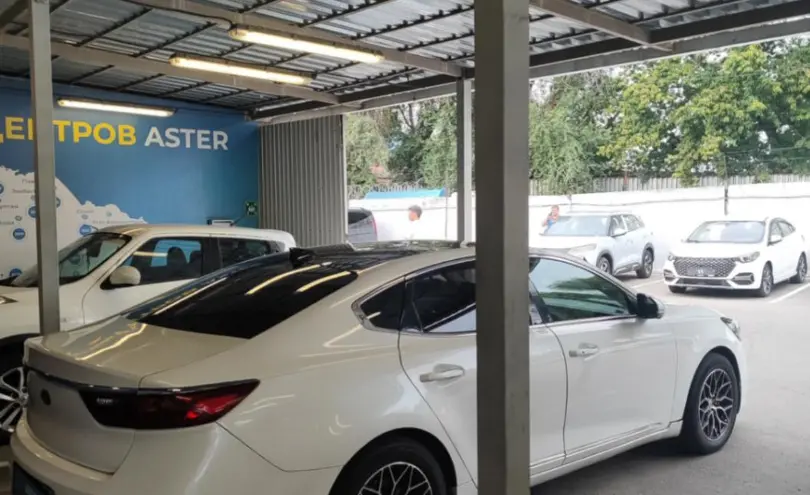 Kia K7 2019 года за 8 500 000 тг. в Алматы фото 4